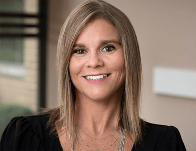 Lindsy_Eickhoff_Headshot